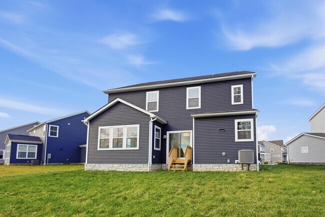 Building Photo - 7051 Aster Wy