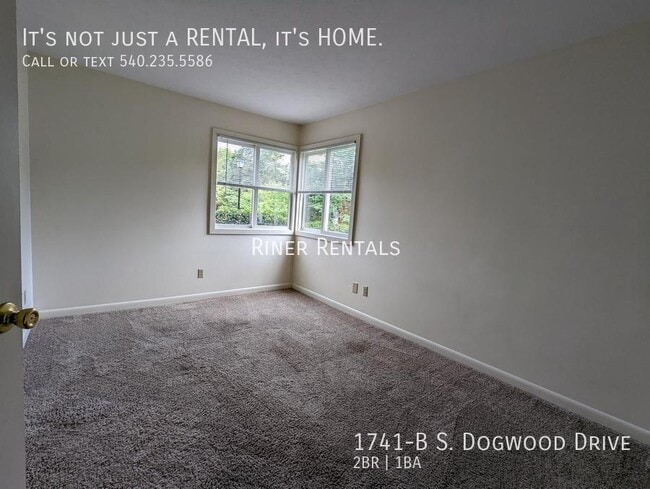 Building Photo - 1741-B S Dogwood Dr