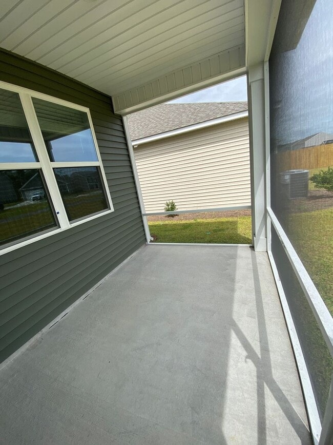 Building Photo - Welcome to your dream home in the heart of...