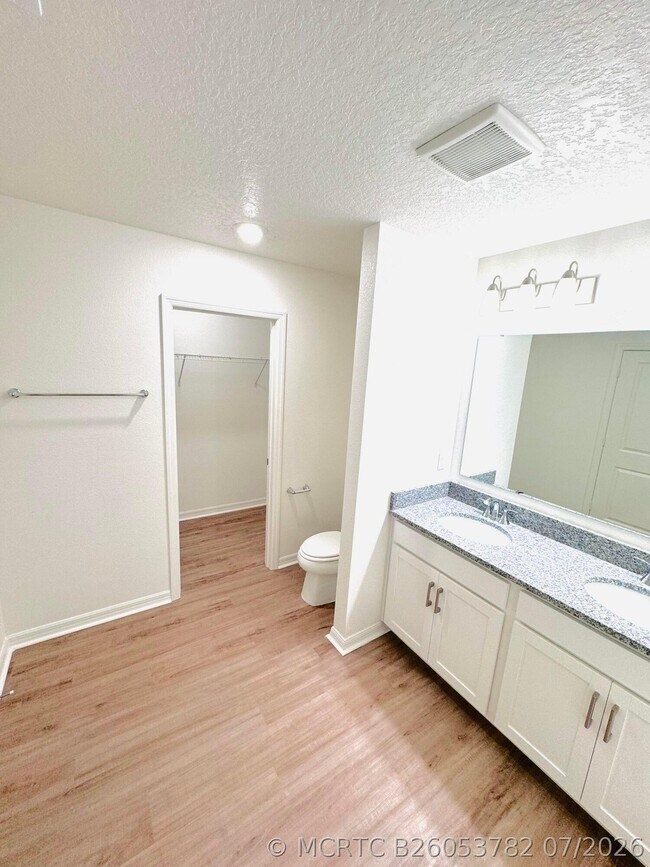 Building Photo - 3015 Sanctuary Dr