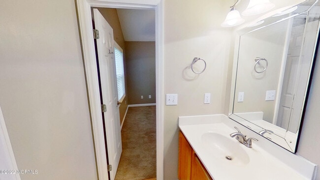 Building Photo - 811 Grathwol Dr