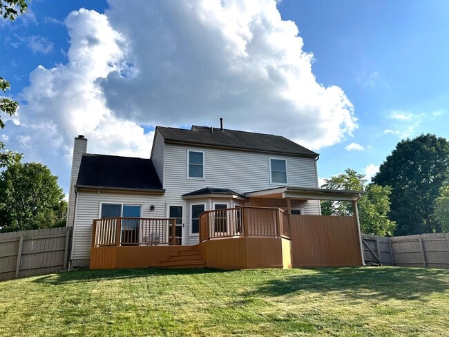 Building Photo - 1330 Pannelly Pl