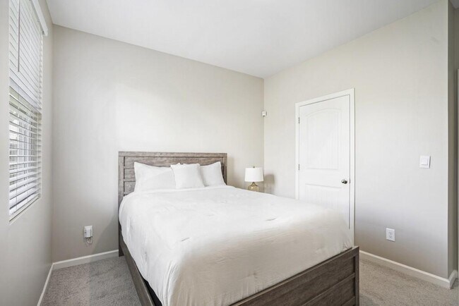 Building Photo - 7814 Messina Ct