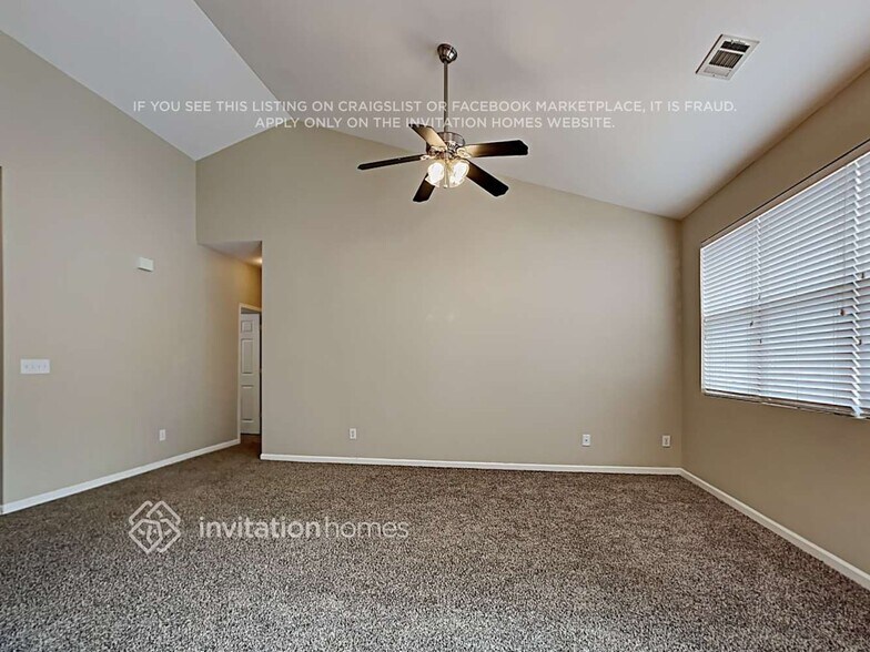 Building Photo - 3917 Cutler Donahoe Way