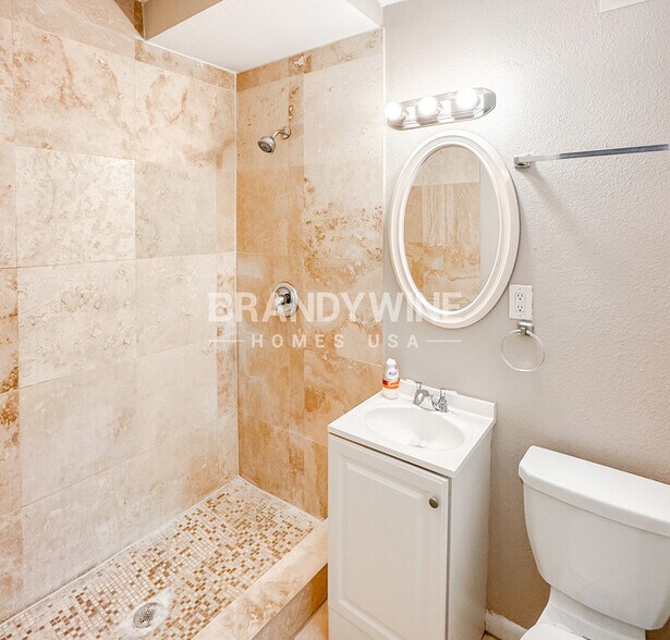 Building Photo - 2518 Congaree Dr W