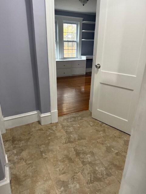 Building Photo - 5 Stevens St