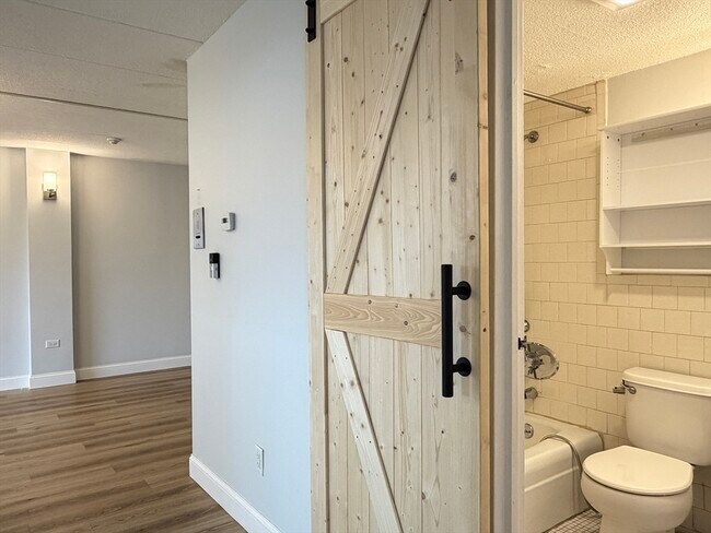 Building Photo - 995 Massachusetts Ave