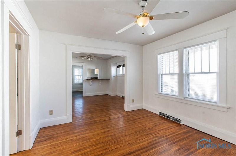 Building Photo - 1715 Perth St