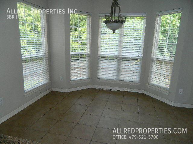 Building Photo - 4924 Waverly Rd