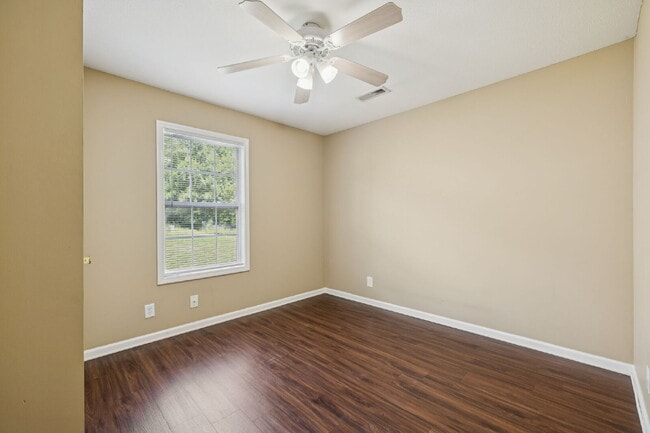 Building Photo - 269 A EXECUTIVE AVE, CLARKSVILLE, TN 37042