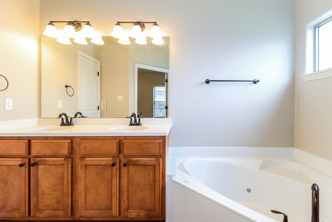 Building Photo - 240 Birch Springs Cove