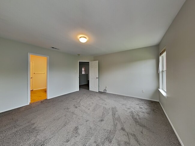 Building Photo - 1435 Durango St