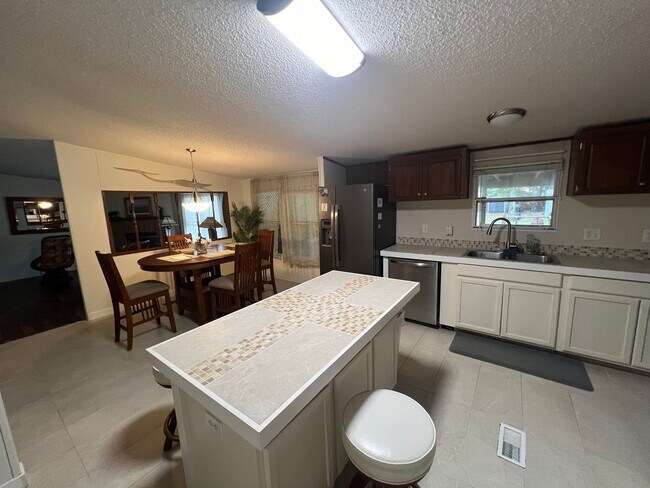 Building Photo - AVAILABLE MID-MARCH 2026! (Pet Friendly)