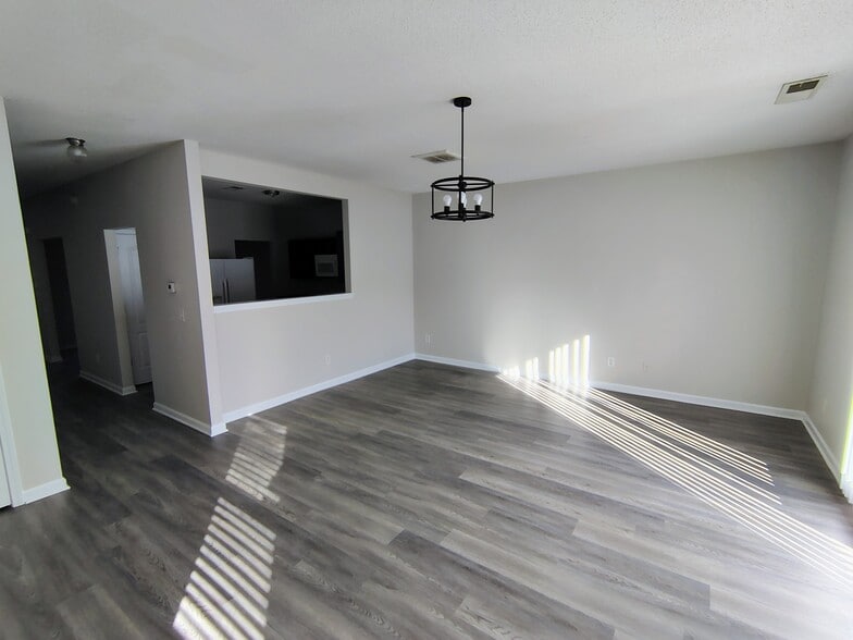 Living Area - 2261 Bigwood Trail
