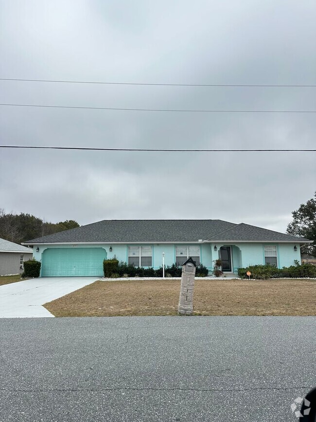 Building Photo - Charming 3-Bedroom, 2-Bathroom Home for Re...