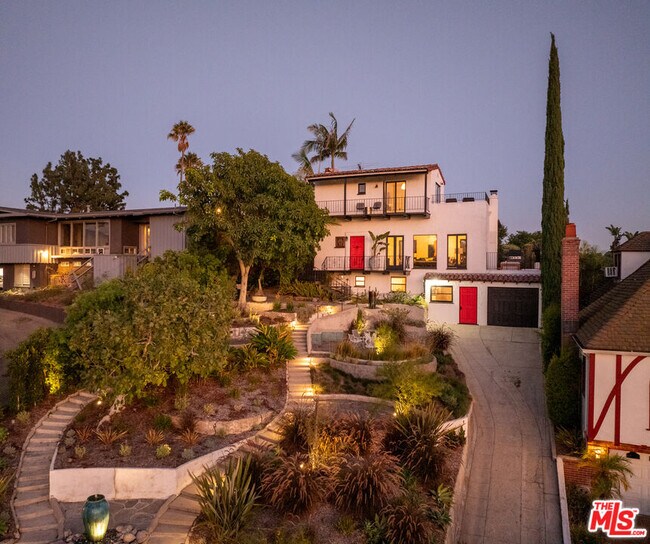 Building Photo - 2516 Silver Lake Terrace