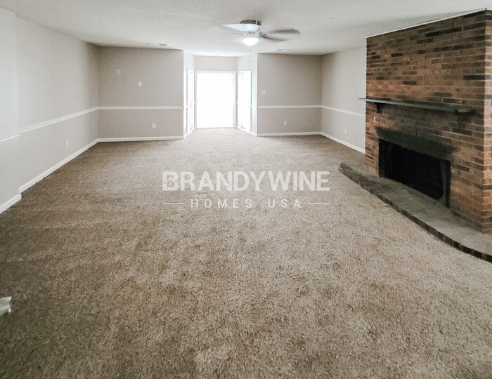 Building Photo - 3895 Houghton Cove