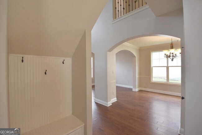 Building Photo - 606 Blackburn Ln