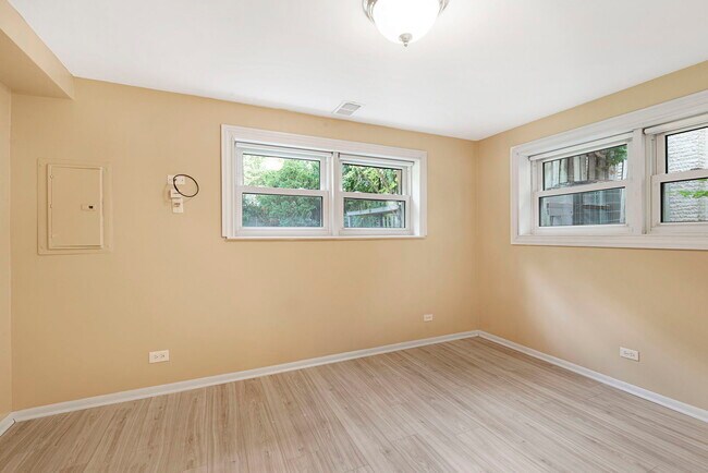 Building Photo - 146 Millbrook Ln