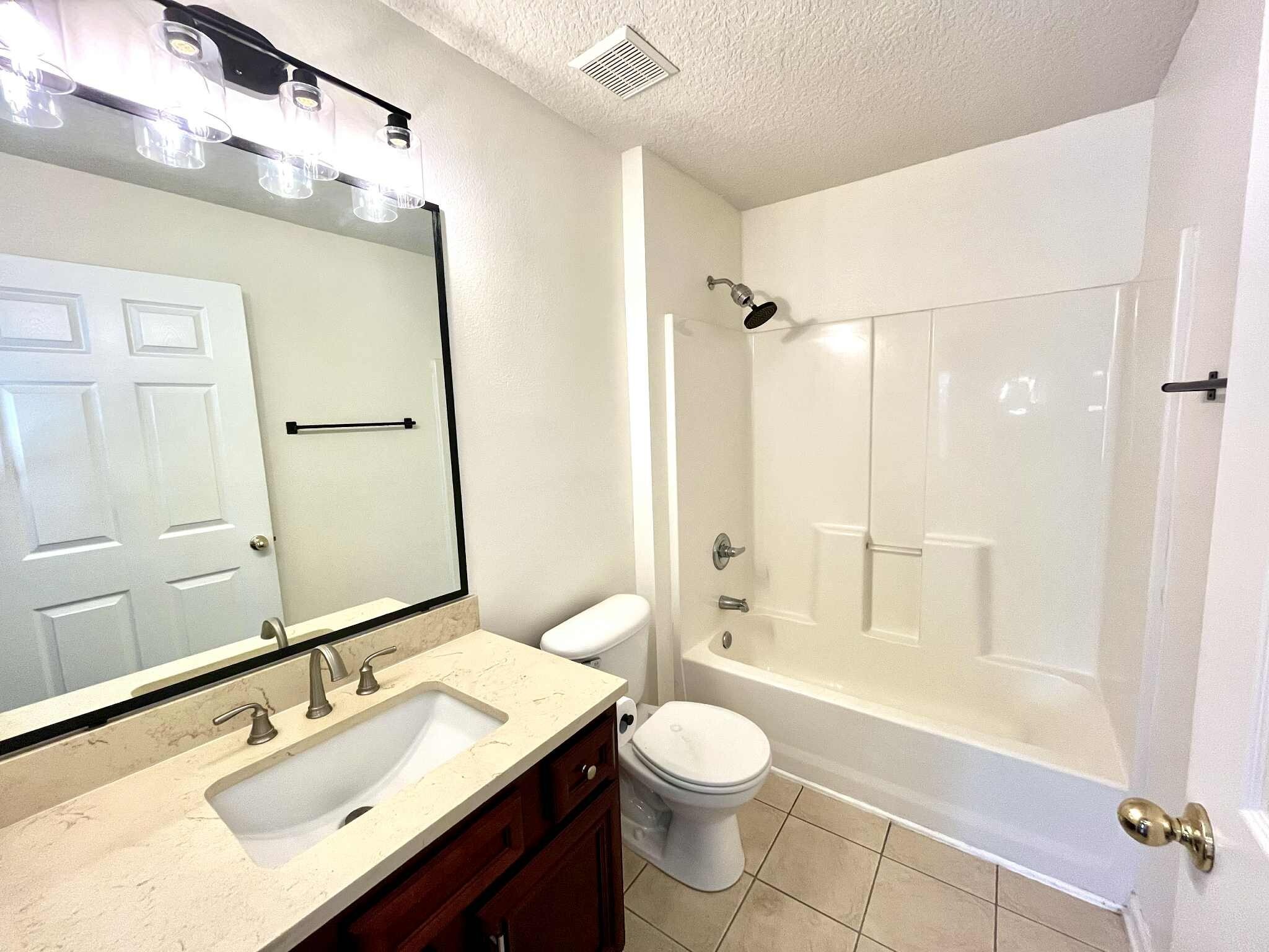 Master bathroom - 2780 Golden Lake Loop