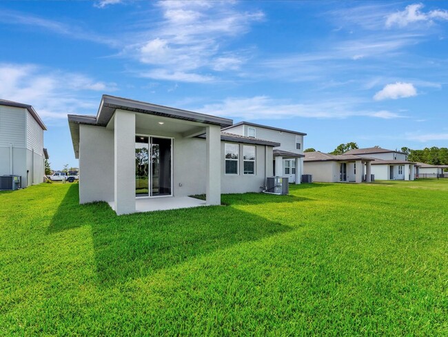 Building Photo - Fabulous 2024 New Build ~ 4 bed/ 2 bath Annual Rental