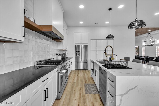 Building Photo - 9513 Villa Ridge Dr