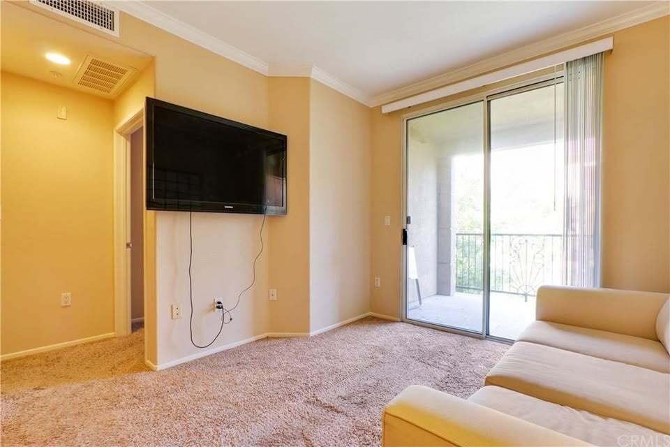 Building Photo - 2335 Watermarke Pl