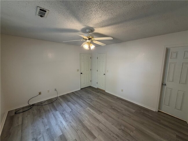 Building Photo - 1272 Tradition Ave