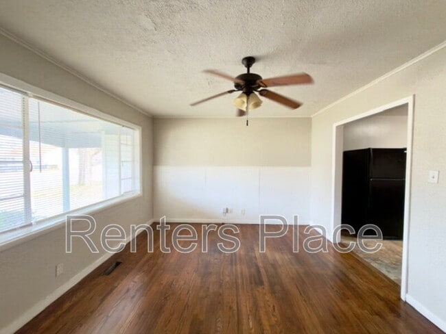 Building Photo - 7212 E 4th Pl