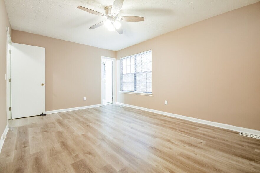 Building Photo - 2187 Chestnut Bend