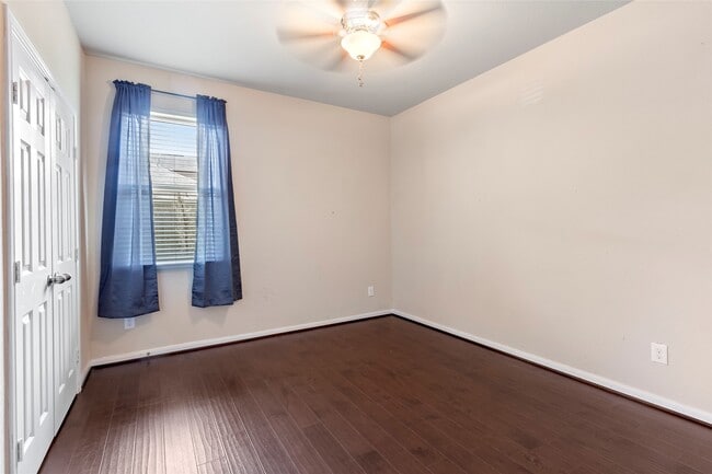 Building Photo - 13402 Indigo Sands Dr