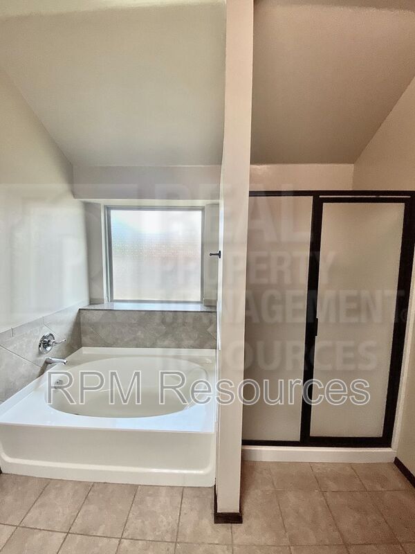 Building Photo - 9021 SW 55th St