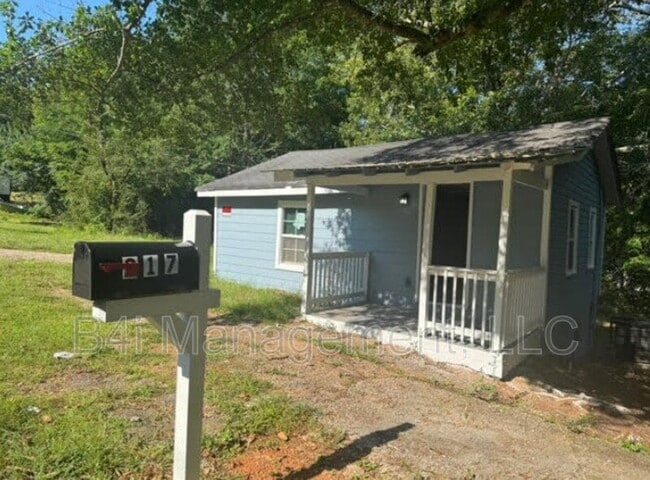 Building Photo - 217 Banks St