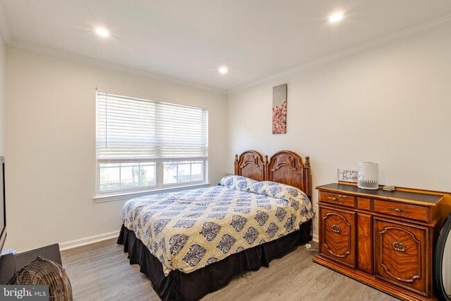 Building Photo - 34 Birmingham Dr