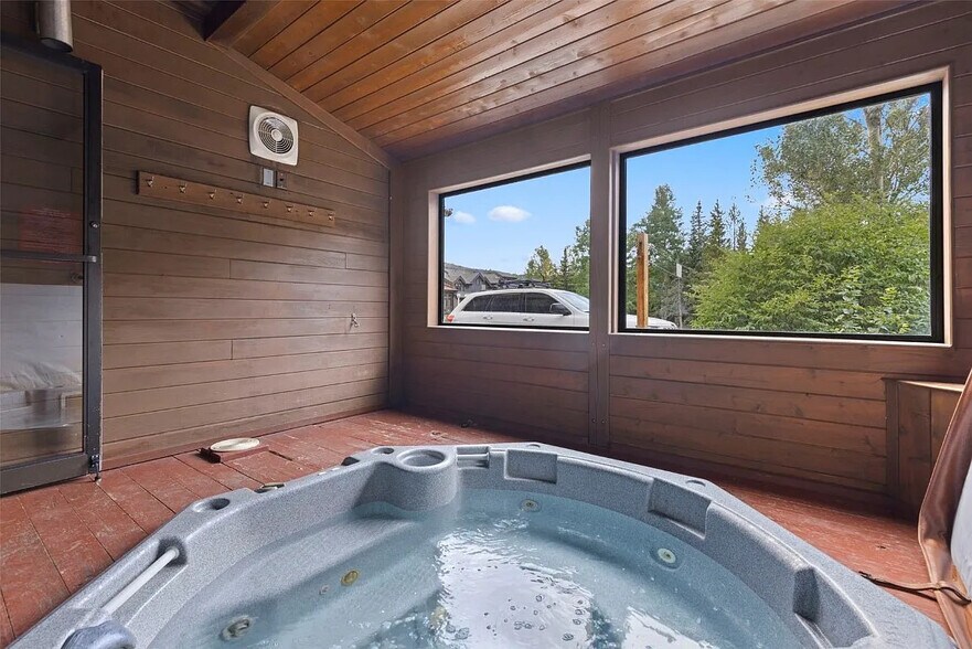 Building Photo - 99 Granite St