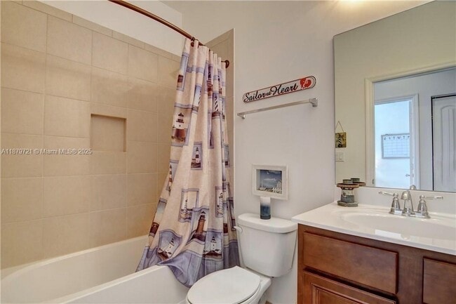 Building Photo - 1071 NW 33rd Ct