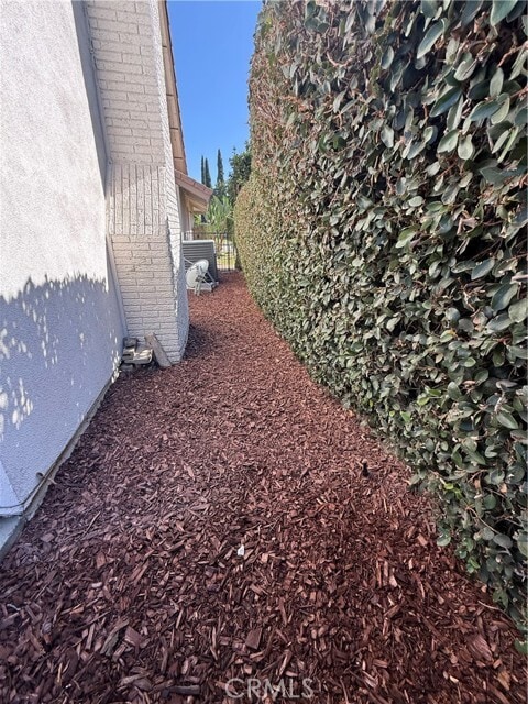 Building Photo - 16417 Stowers Ave