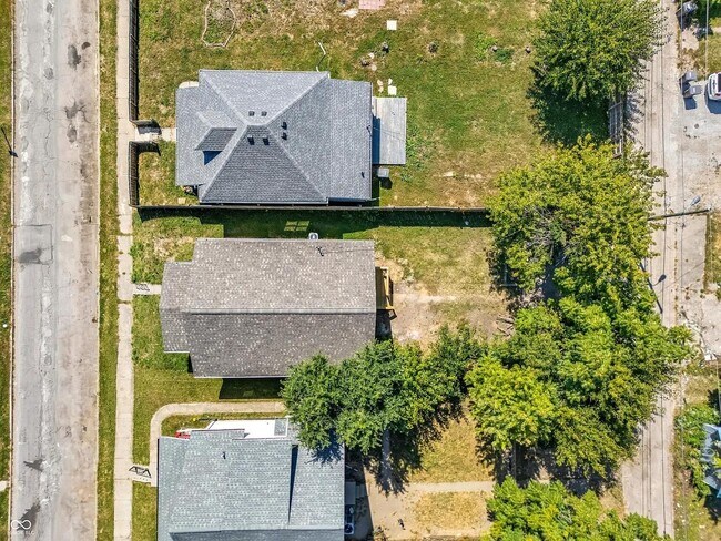 Building Photo - 1218 N Ewing St