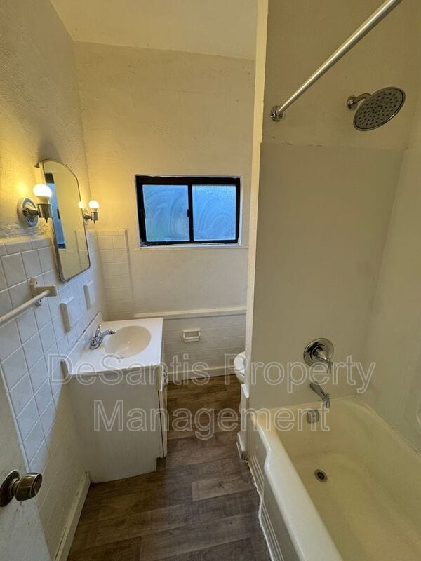 Building Photo - 2903 Stayton St