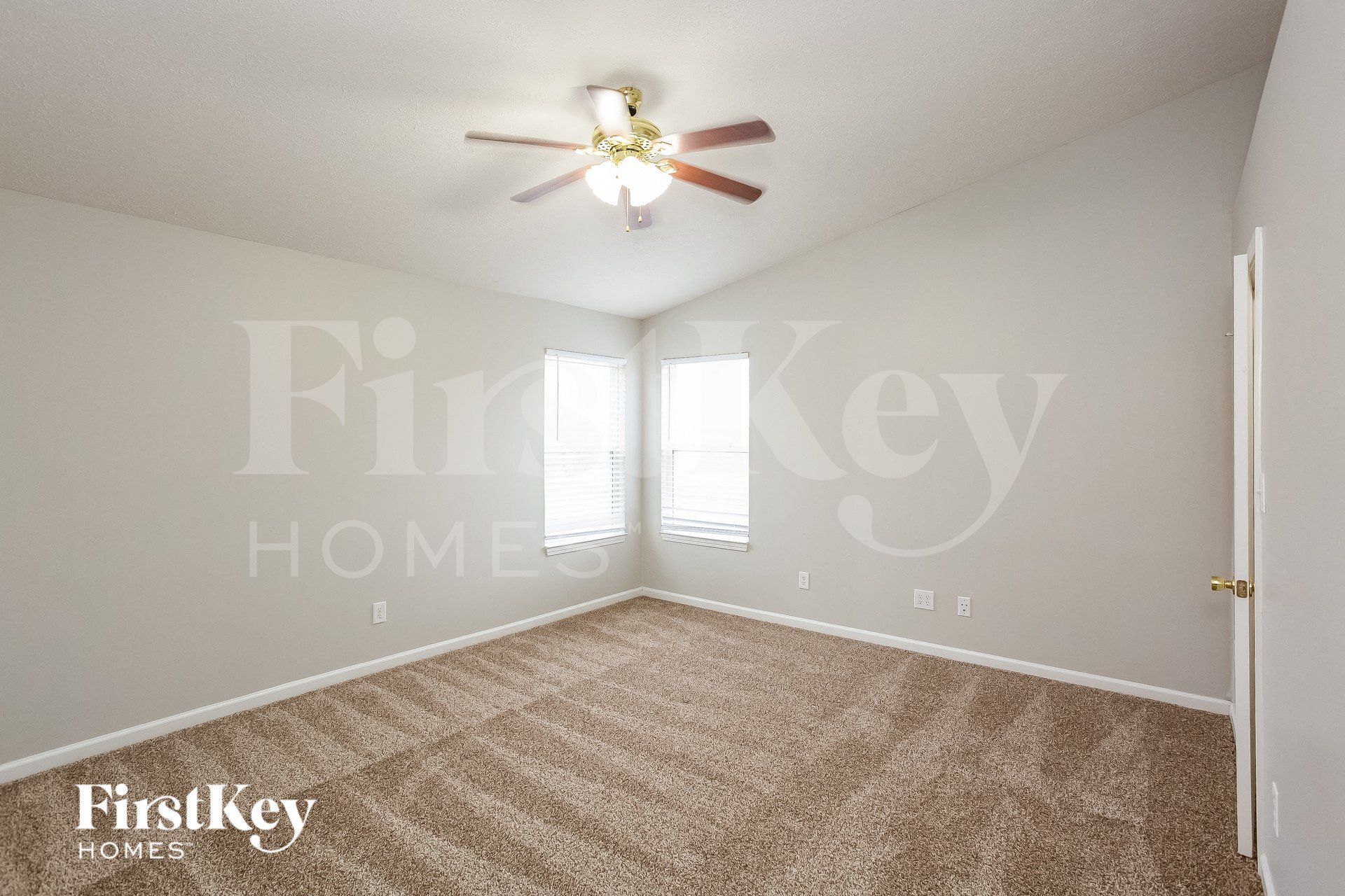 Building Photo - 14904 Dry Creek Rd