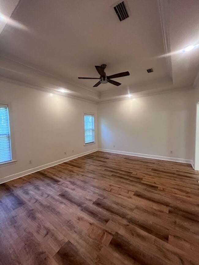 Building Photo - Beautiful home in Arbor Run S/D