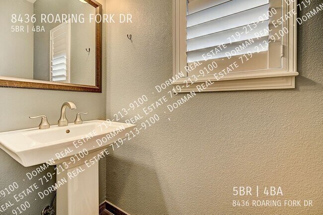 Building Photo - 8436 Roaring Fork Dr
