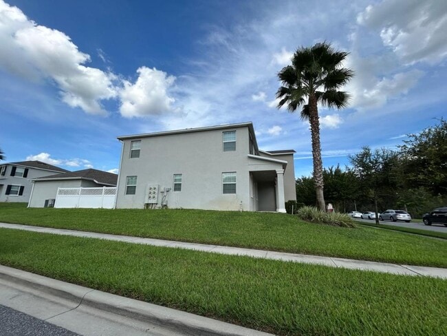 Building Photo - 10021 Love Story St