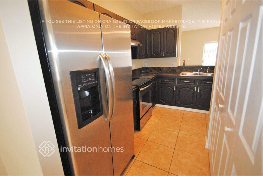 Building Photo - 16147 Emerald Cove Rd