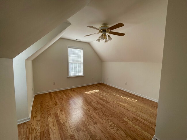 Building Photo - 9317 Tewkesbury Ct