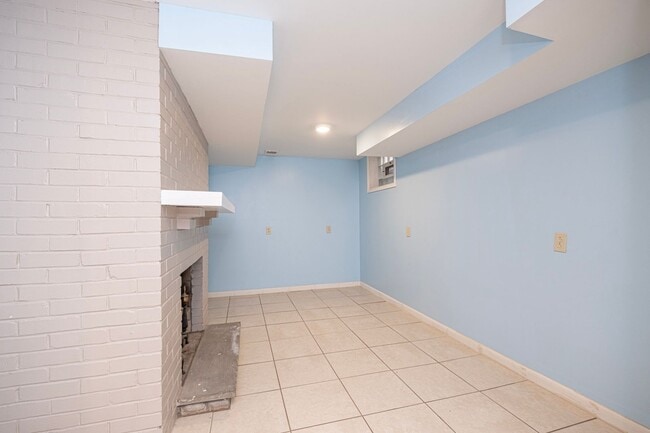 Building Photo - Beautiful 3 Bedroom Home in Franklin Regional School District