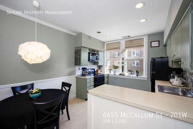 Building Photo - 6655 McCallum St