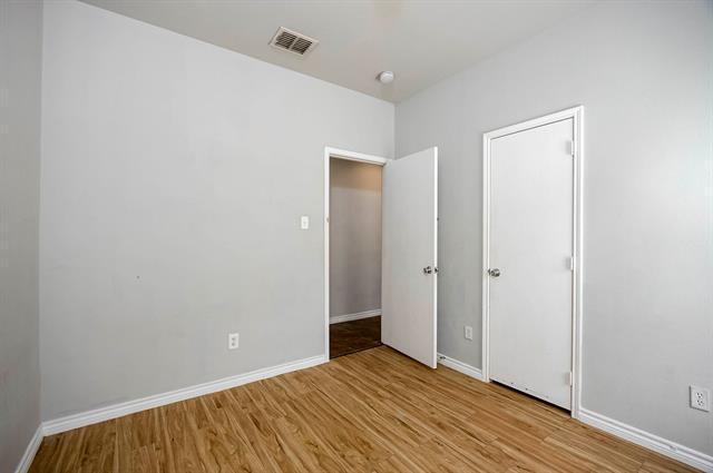 Building Photo - 756 River Garden Dr