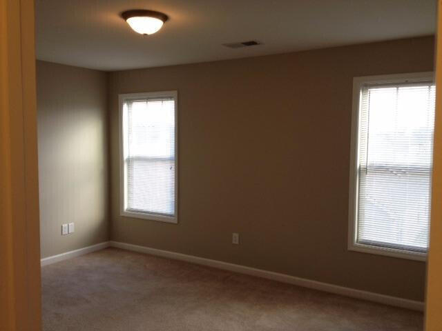 Building Photo - 3204 Sweet Clover Ln