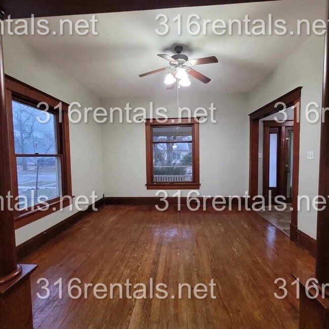 Building Photo - $850 - 2 bed 1 bath - Single Family Home